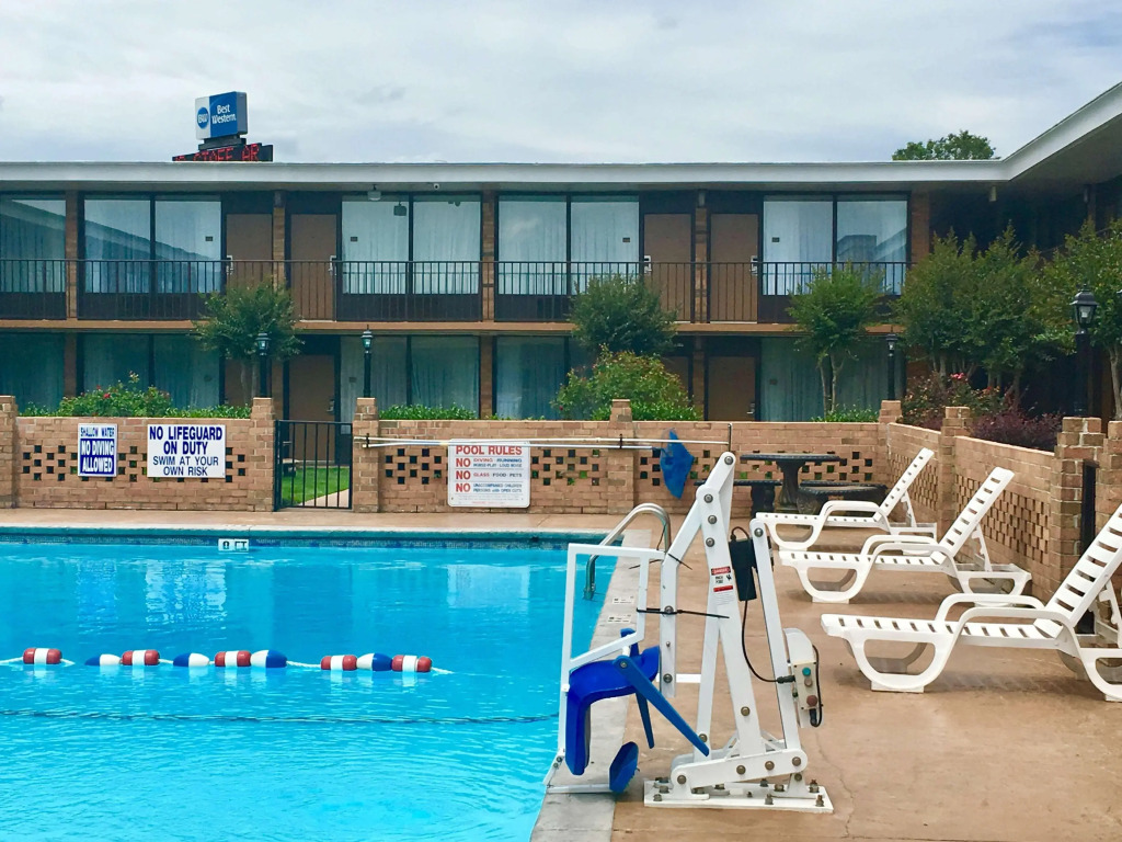 Отель Greenville Airport Inn