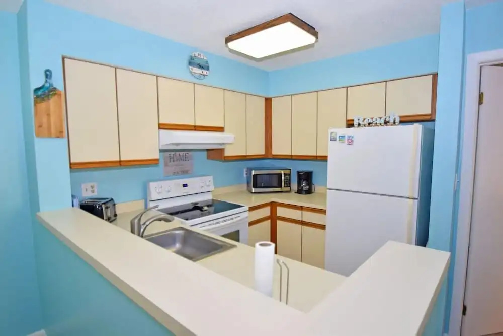 Seascape-heron Harbour 202-3 2 Bedroom Condo by RedAwning