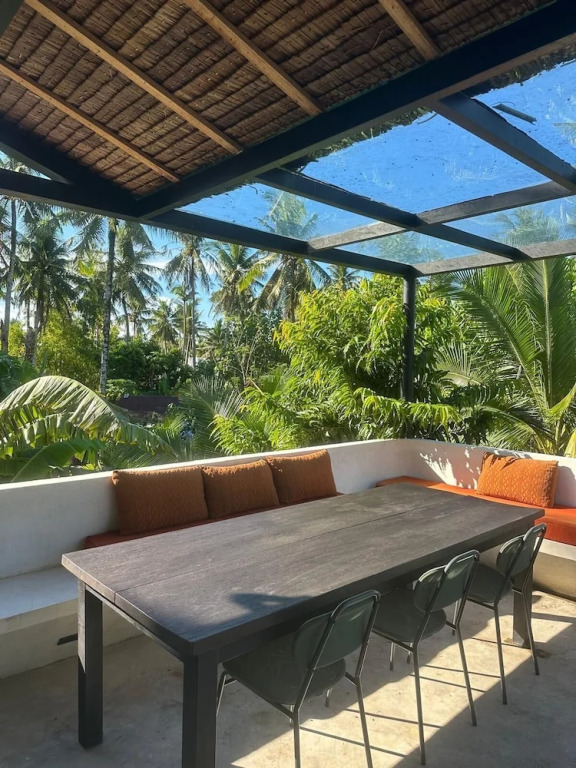 Surfing Temple Boutique Hotel