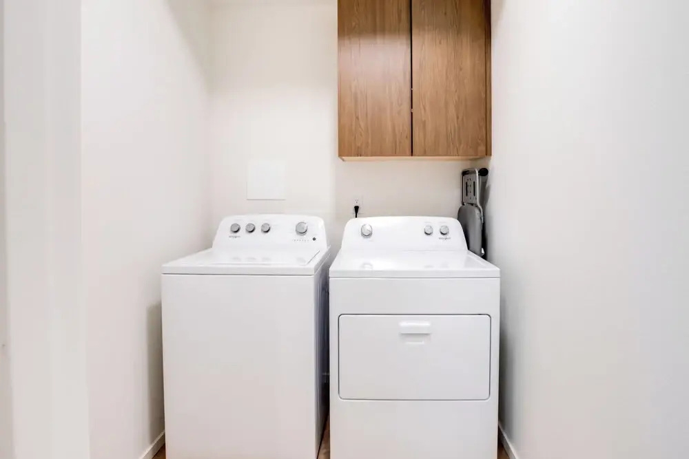 Luxe Seaside Vacation Rental: Walk Downtown!