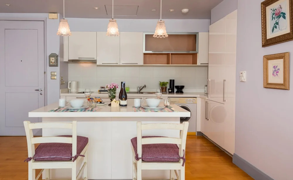Serviced 1 Bed Panoramic Skyvillas Check in 15h to 22h Only