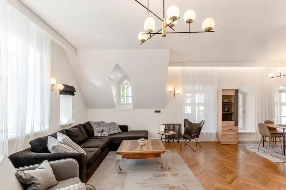 Luxury 2BD apartment in City Center