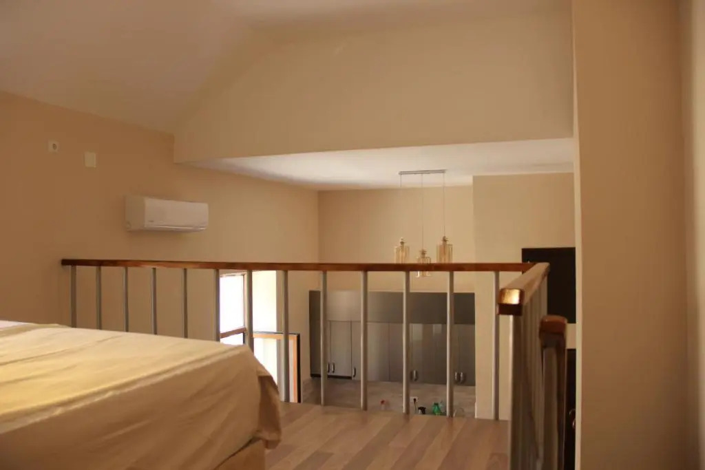 Studio Apartment Near Europe Square