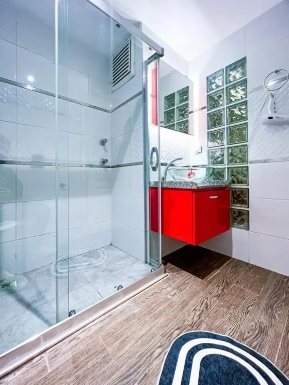 Heleninn Suite