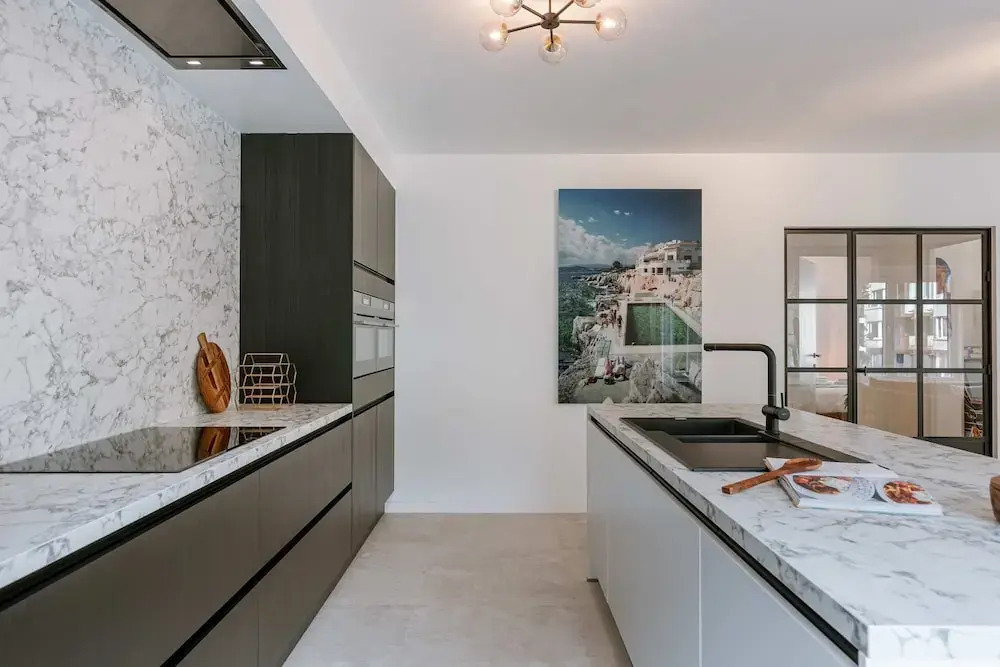 Modern 3-bedroom Apartment Family-friendly Touches