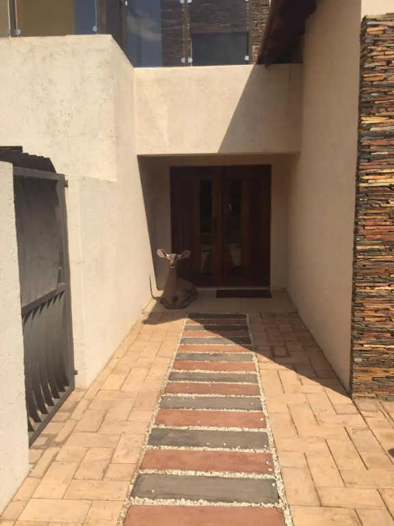 Bluewave Villa at 944 Kota