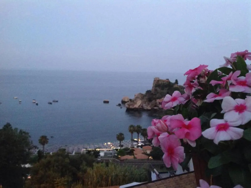 202 Luxury pool Isola Bella