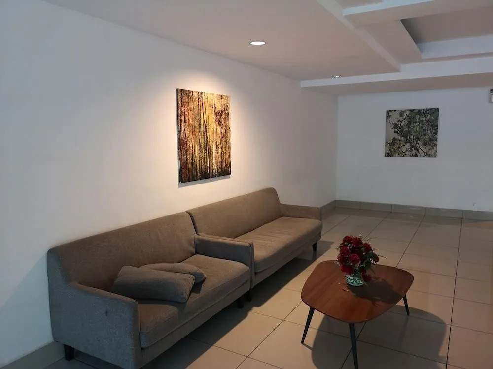 Twins House Homestay