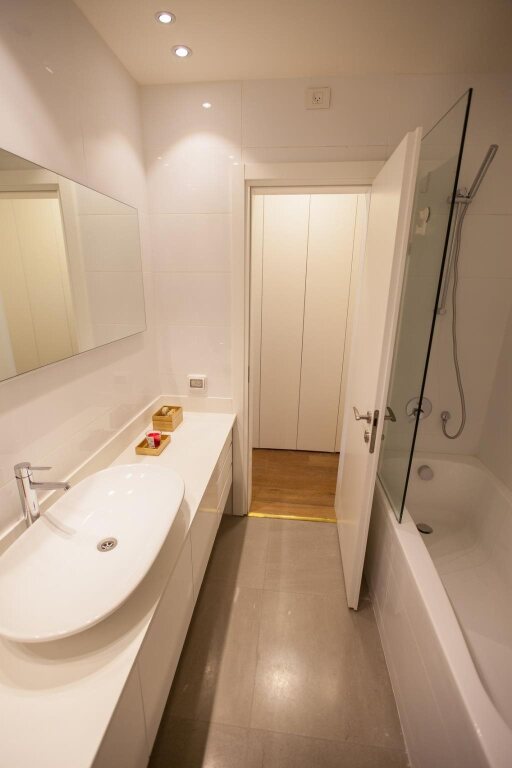 Zamenhoff-Dizengoff Apartments