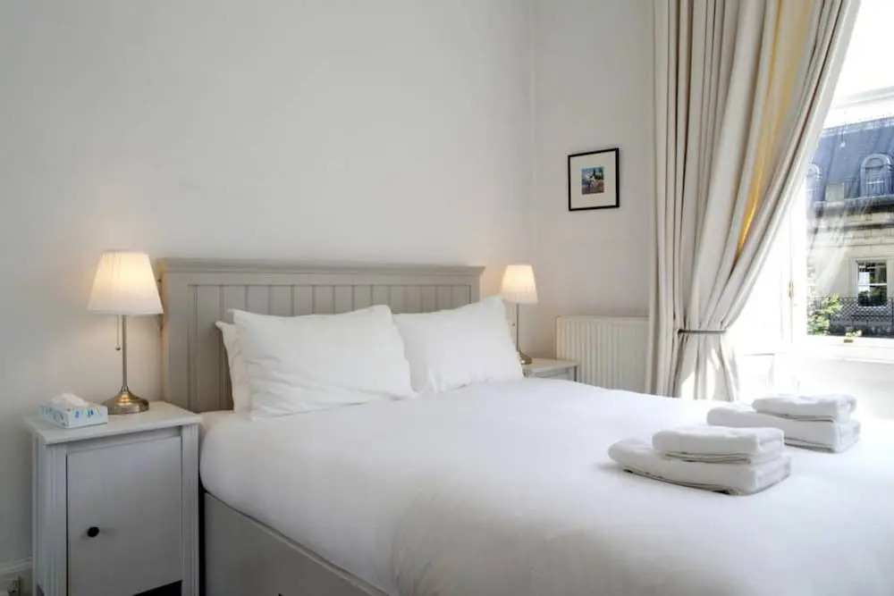 2 Bedroom Apartment in Georgian New Town