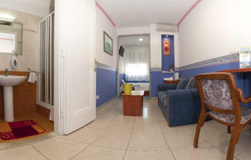 Center Luxury Rooms 3