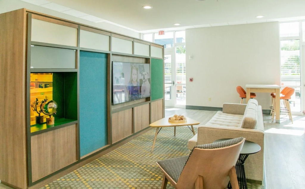 Holiday Inn & Suites Orlando - I-Drive - Theme Parks by IHG