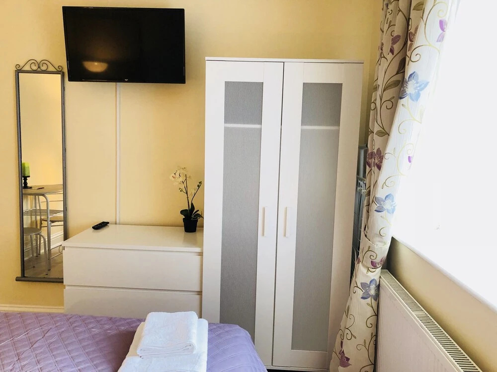 Mandeville Rooms