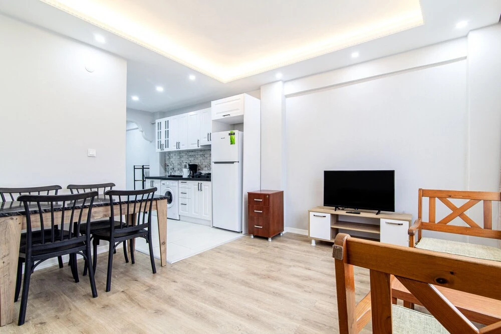 Modern Flat Close to Osmanbey Metro Station