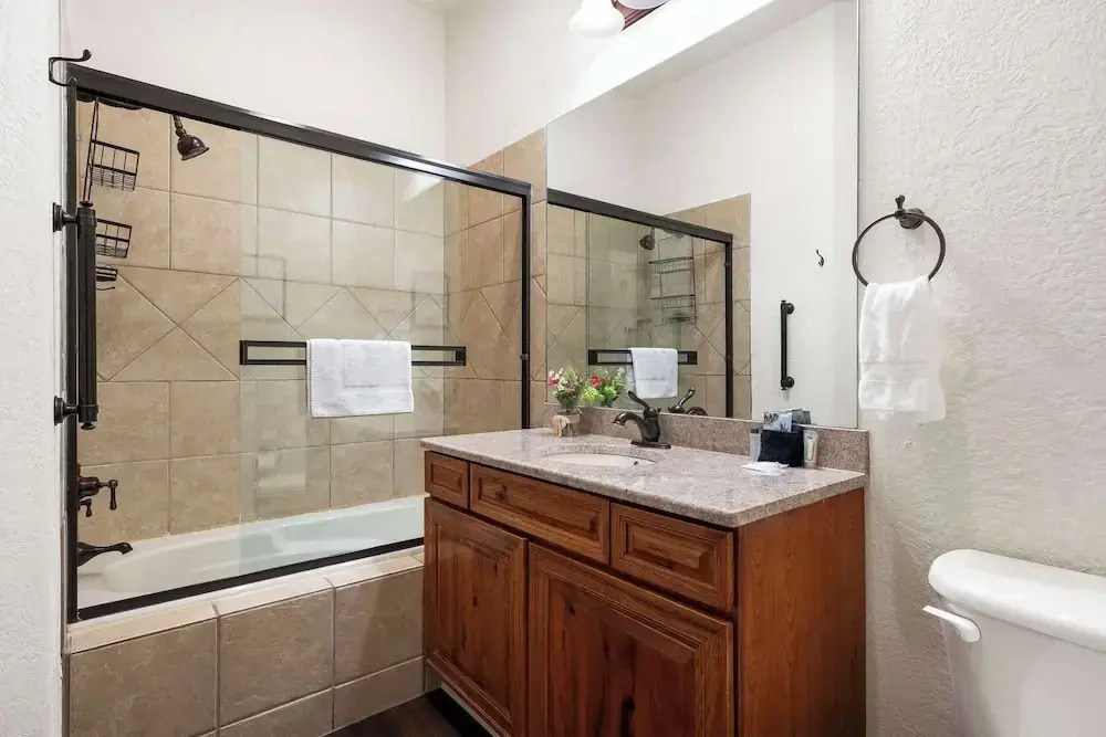 Stone Cliff Relaxation w/ Resort Amenities!