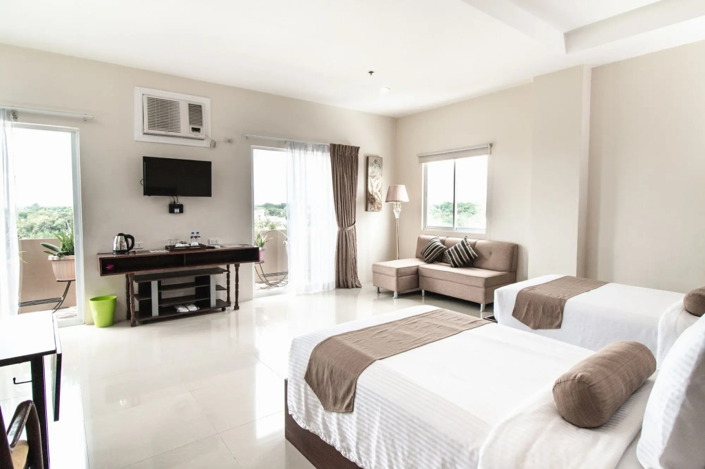 Sierra Hotel