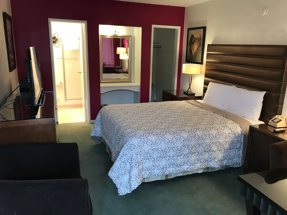 Discovery Inn