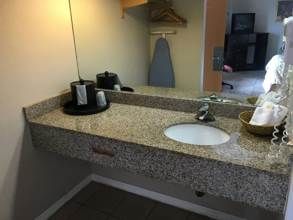 Americas Best Value Inn & Suites North Port