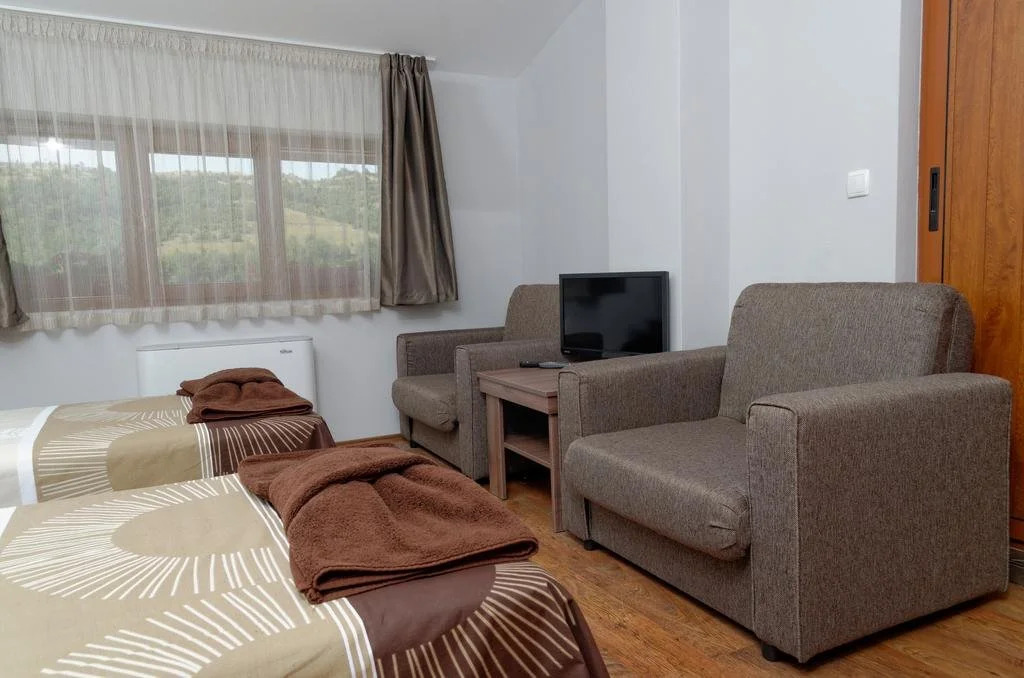 Alpine Garden Hotel