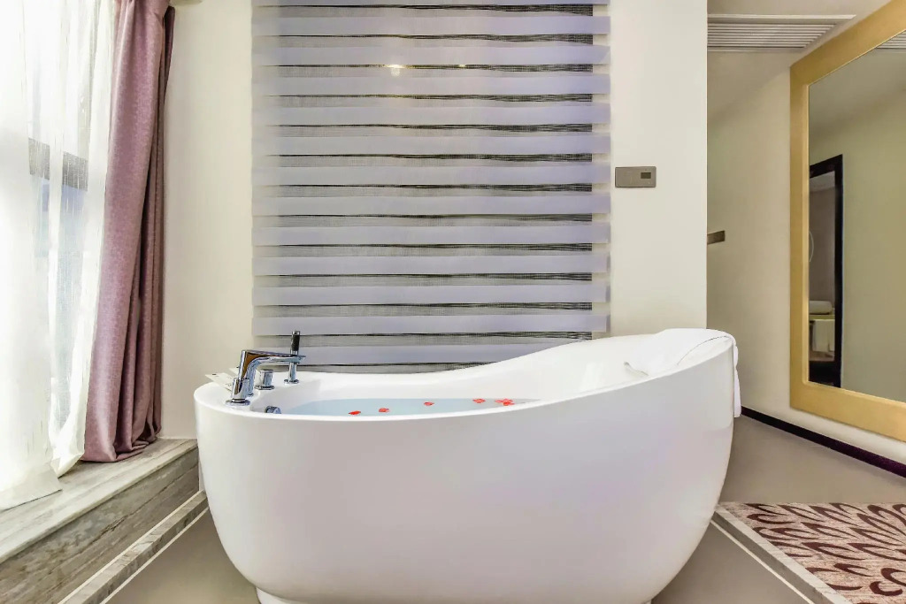 Lavande Hotel·Zigong Tanmulin Lantern Park