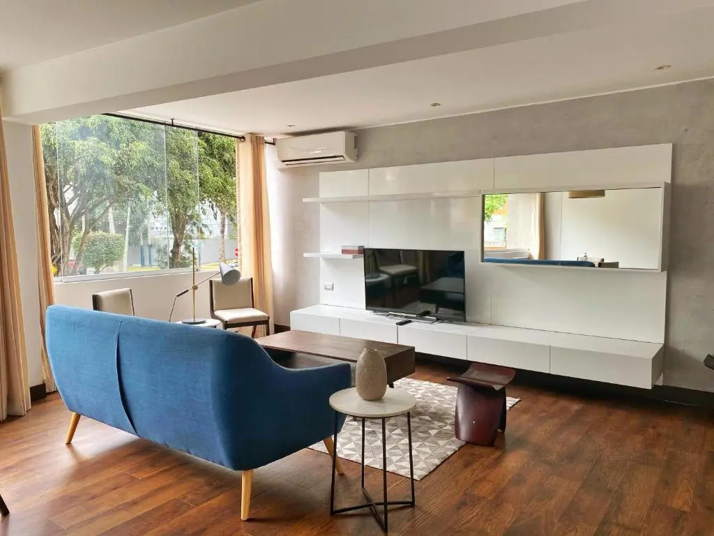 LUXURY 2BR In San Isidro