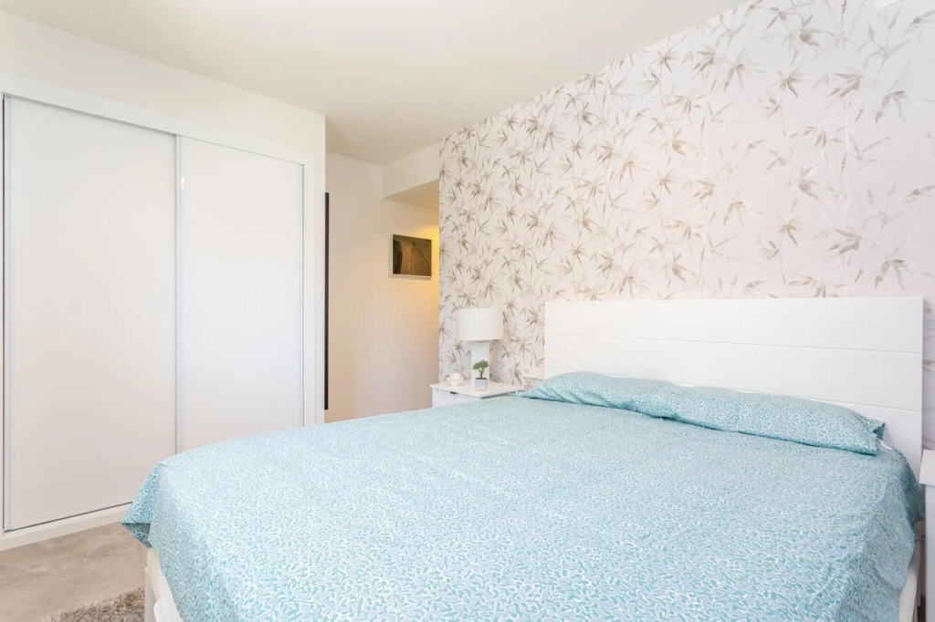 Blue Infinity Luxury Apartment by GHR Rentals