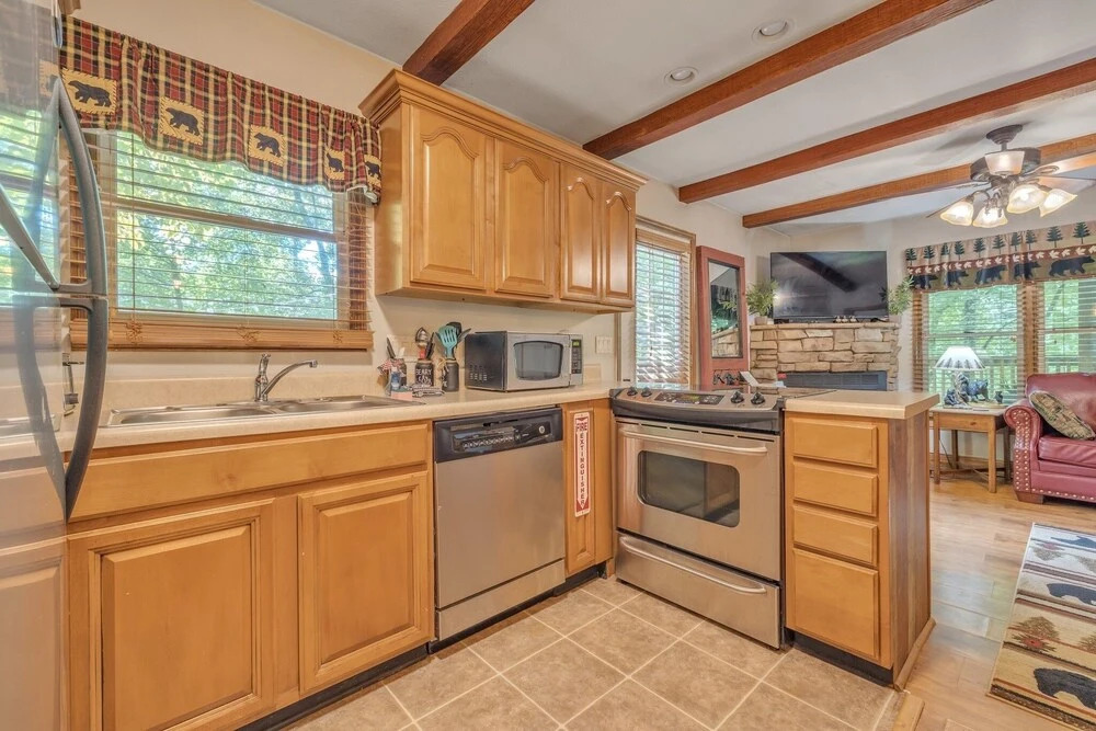 Cozy Cabin Between Gatlinburg & Pigeon Forge W/ Hot Tub 1 Bedroom Cabin by RedAwning