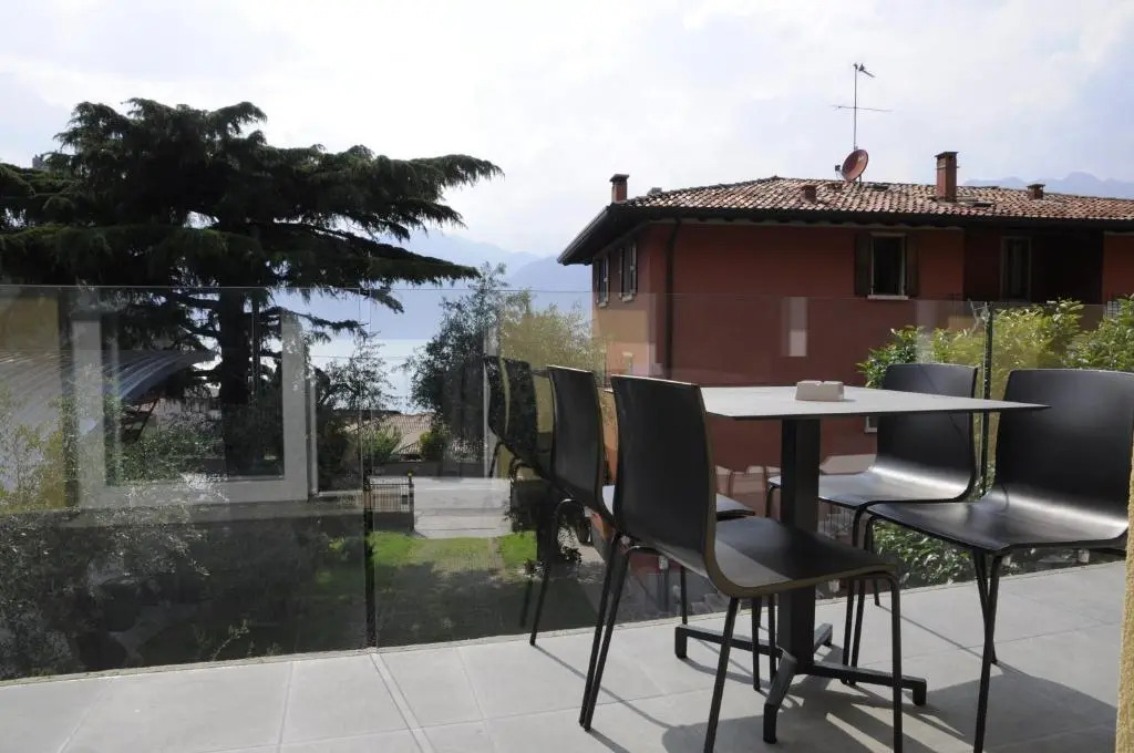 Casa Guarnati Lake View Apartments