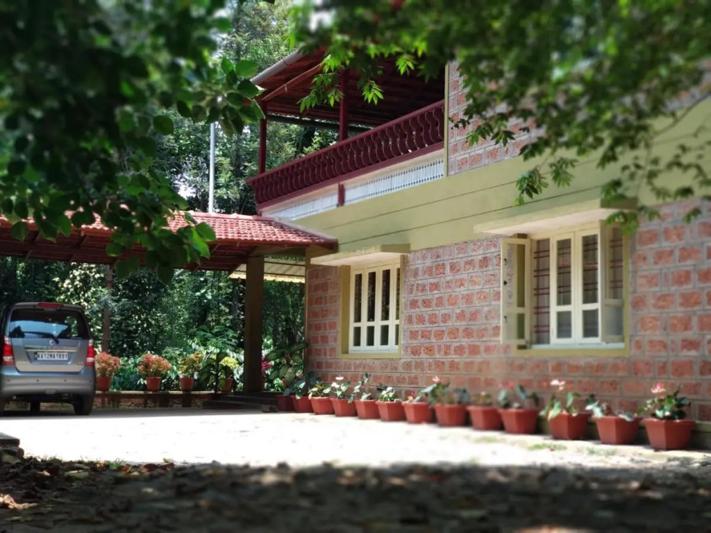 Heights Farm Stay - Nature Stay Near Madikeri