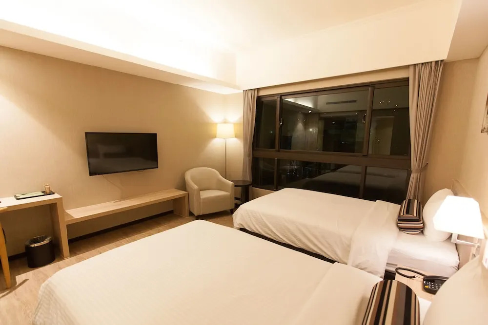 F Hotel Chipen