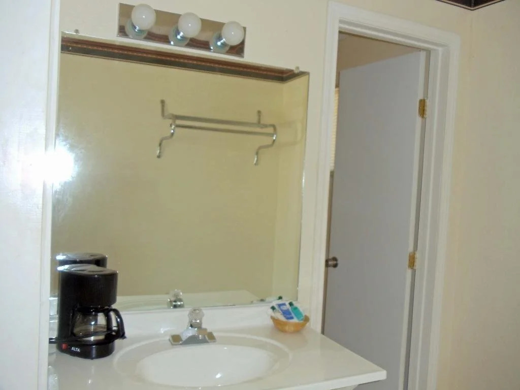 Antlers Budget Inn