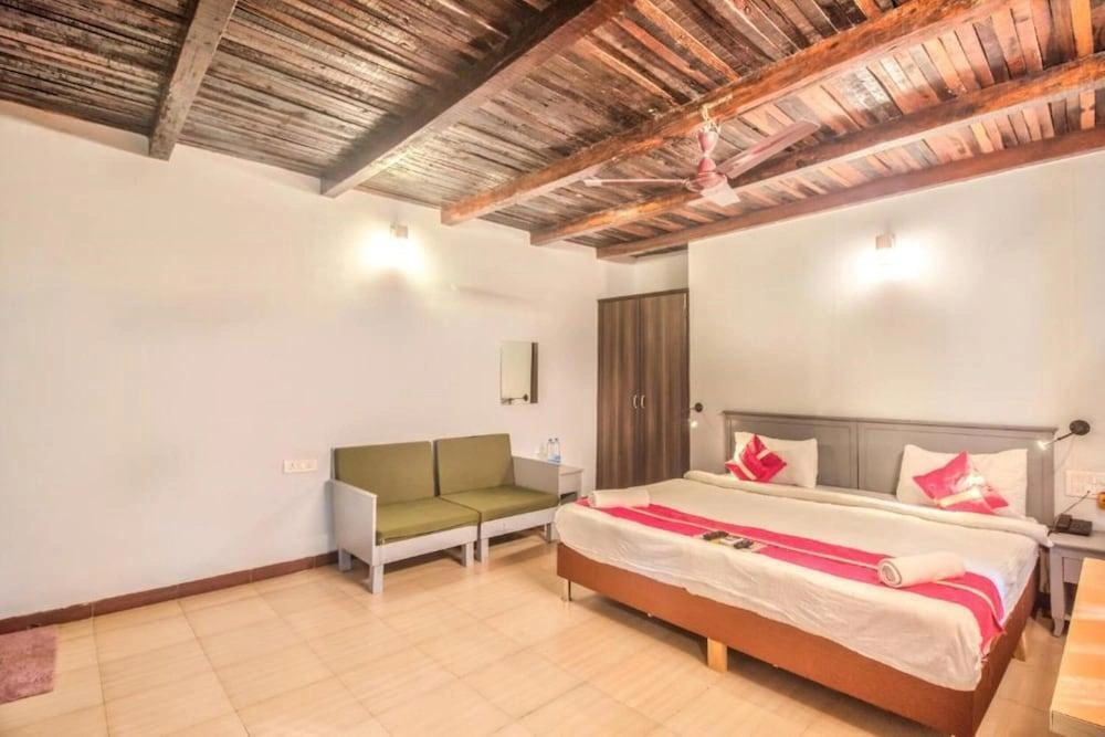 OYO 10237 Hotel Coco Heritage