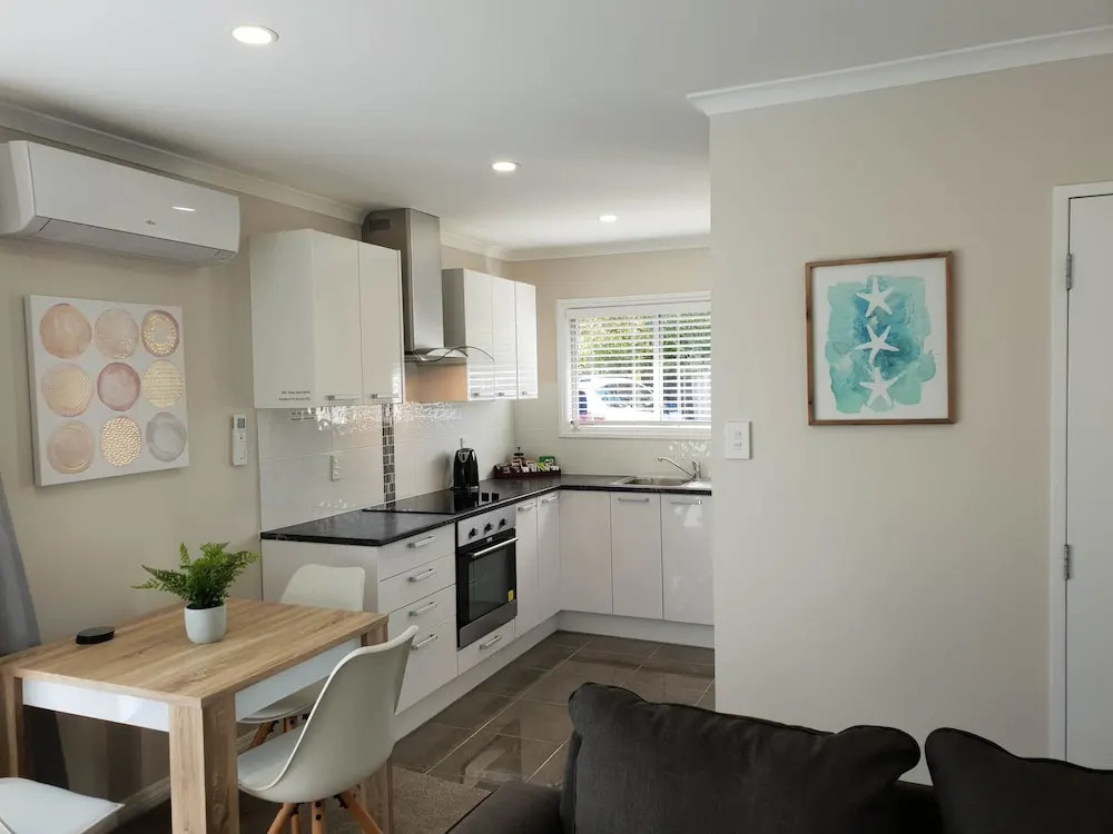 Rose Apartments Unit 2 Central Rotorua- Accommodation & Spa