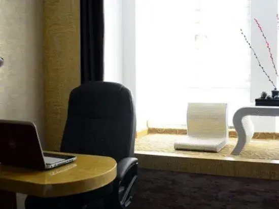 LIKE MUCH Hotel (lianjiang Wanjia City Plaza store)