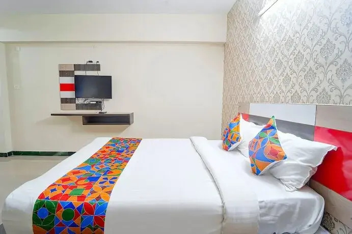 FabHotel Grand Castle