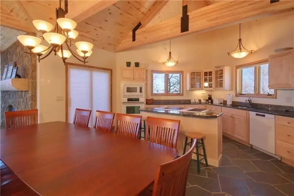 Ski Trail Lodge I