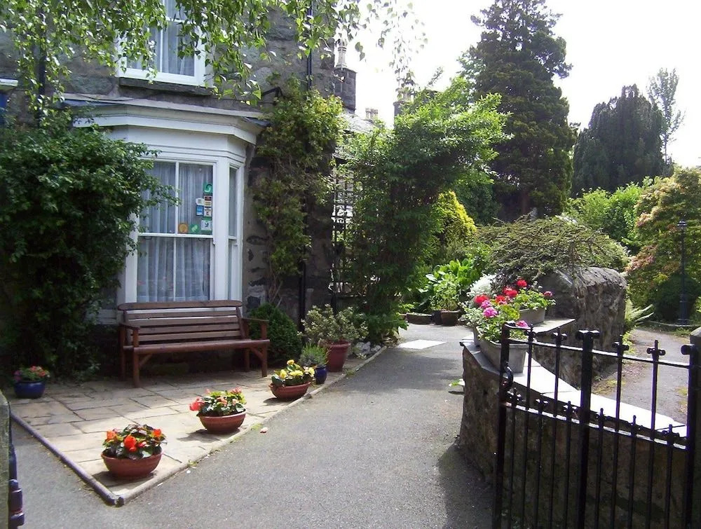 Ivy House B&B
