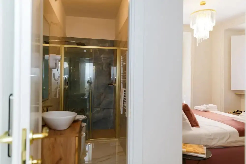 Golden Palace Luxury Guest House