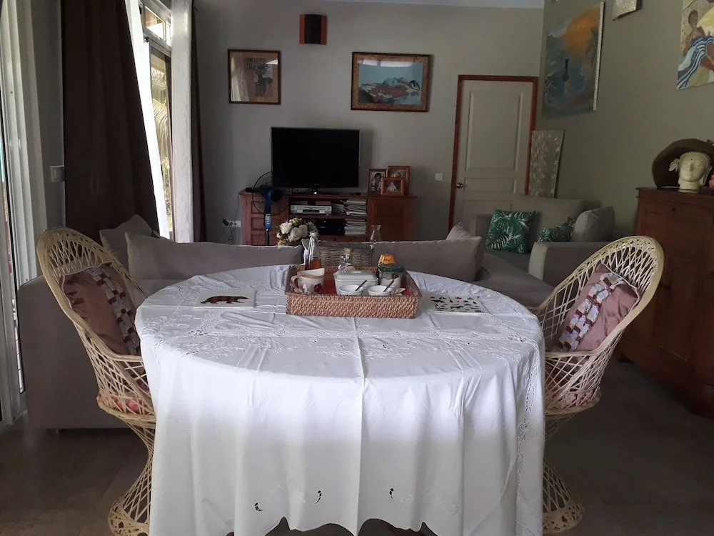 Mihinoa House