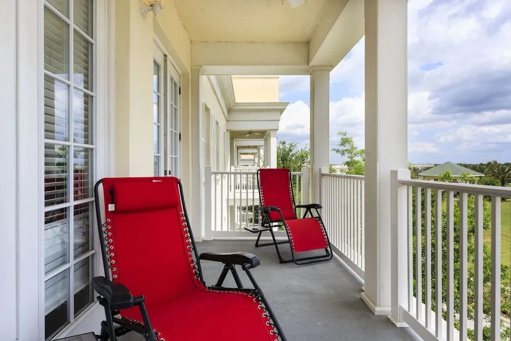 Corner Unit Terraces 3 Br condo by RedAwning