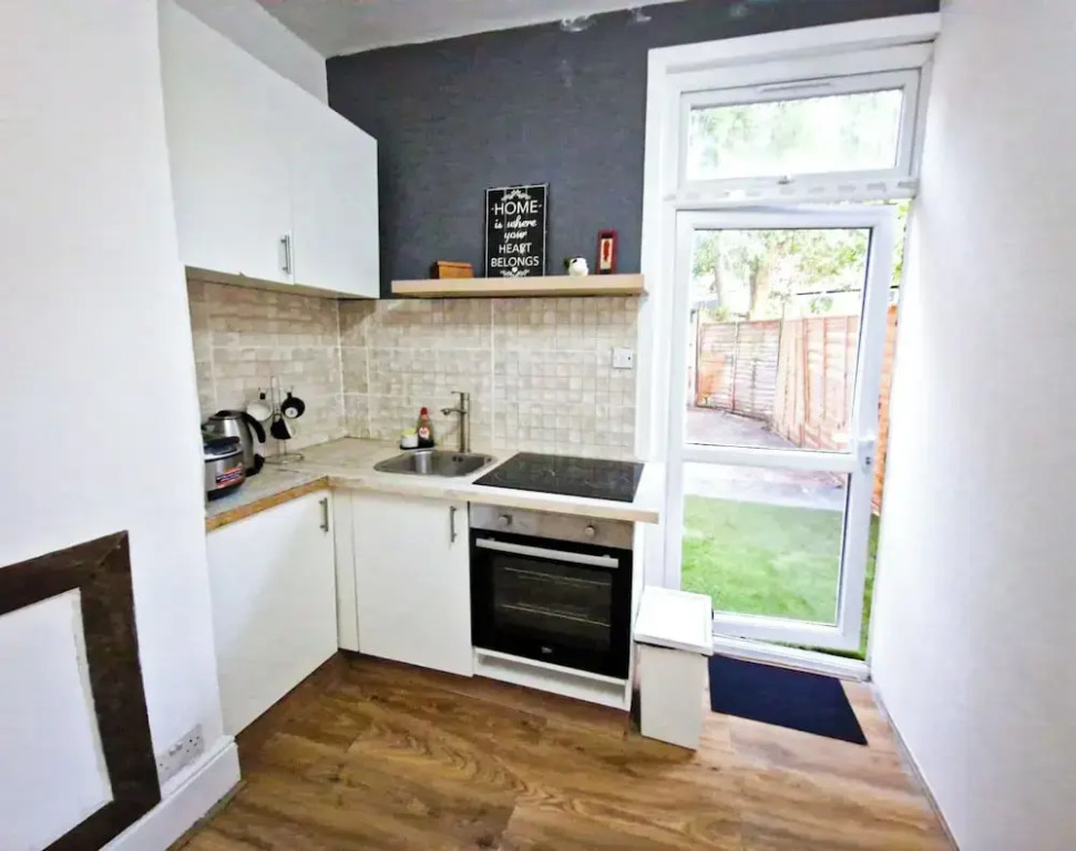 Cosy Affordable Near Central -up2 4 People/netflix