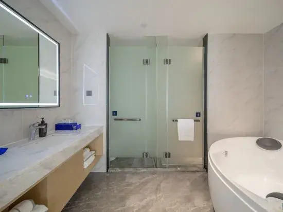 Yeste International Hotel (Fangchenggang Taohuawan Square)