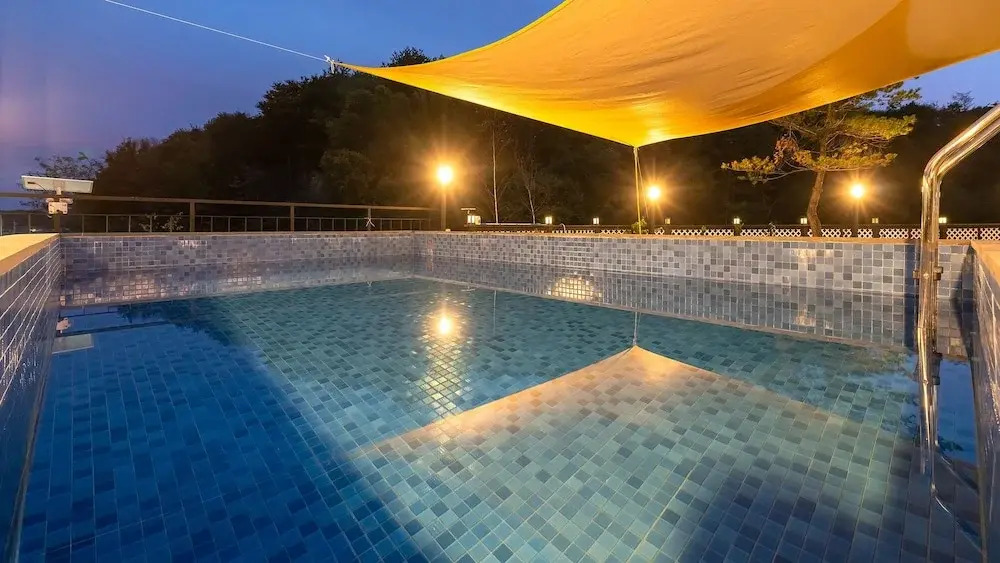 Gangneung WhiteN Pension