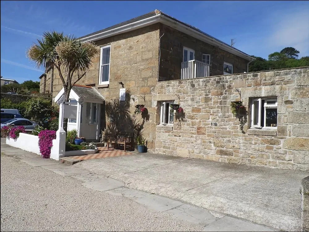 Bay Lodge
