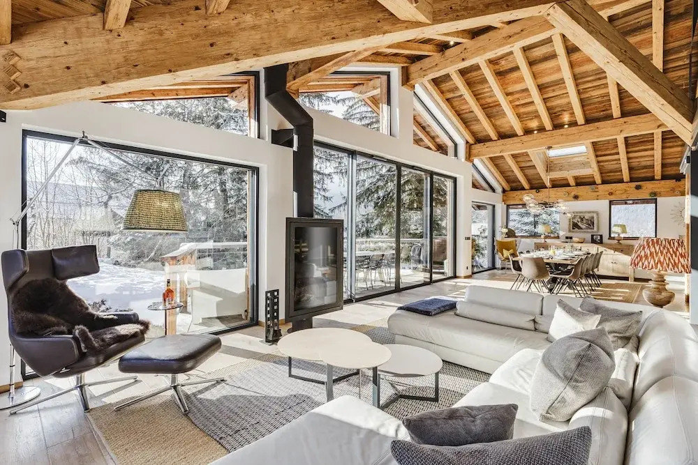 Chalet Black Squirrel