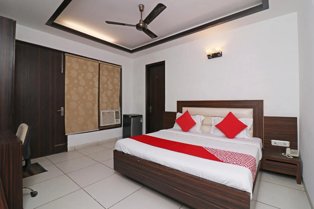 OYO 26868 Wonderland Inn