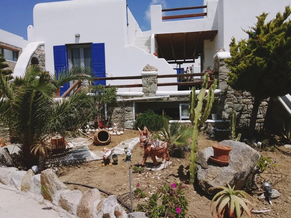 Sol House