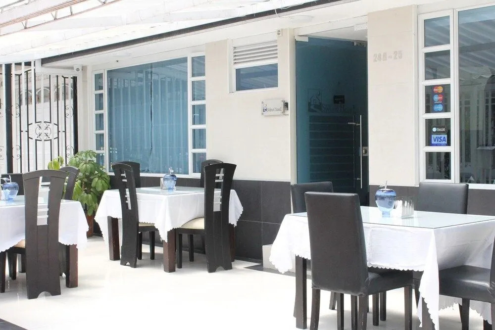 Hotel Sweet Home