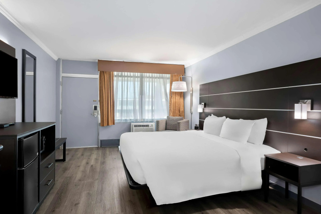 Brandywine Valley Inn SureStay Plus by Best Western