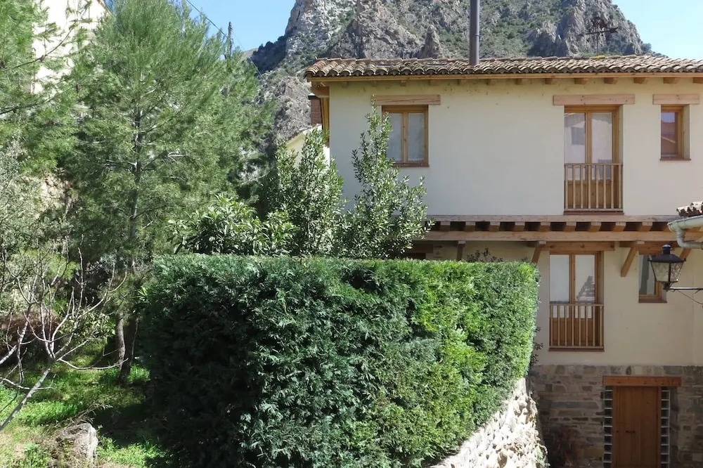 Casa Arnedillo by Apartamentos Arnedillo